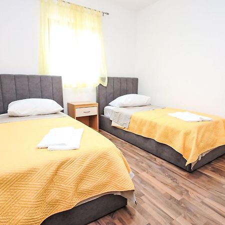 Holiday Home Gorana - Brc152 By Interhome Mirce Buitenkant foto